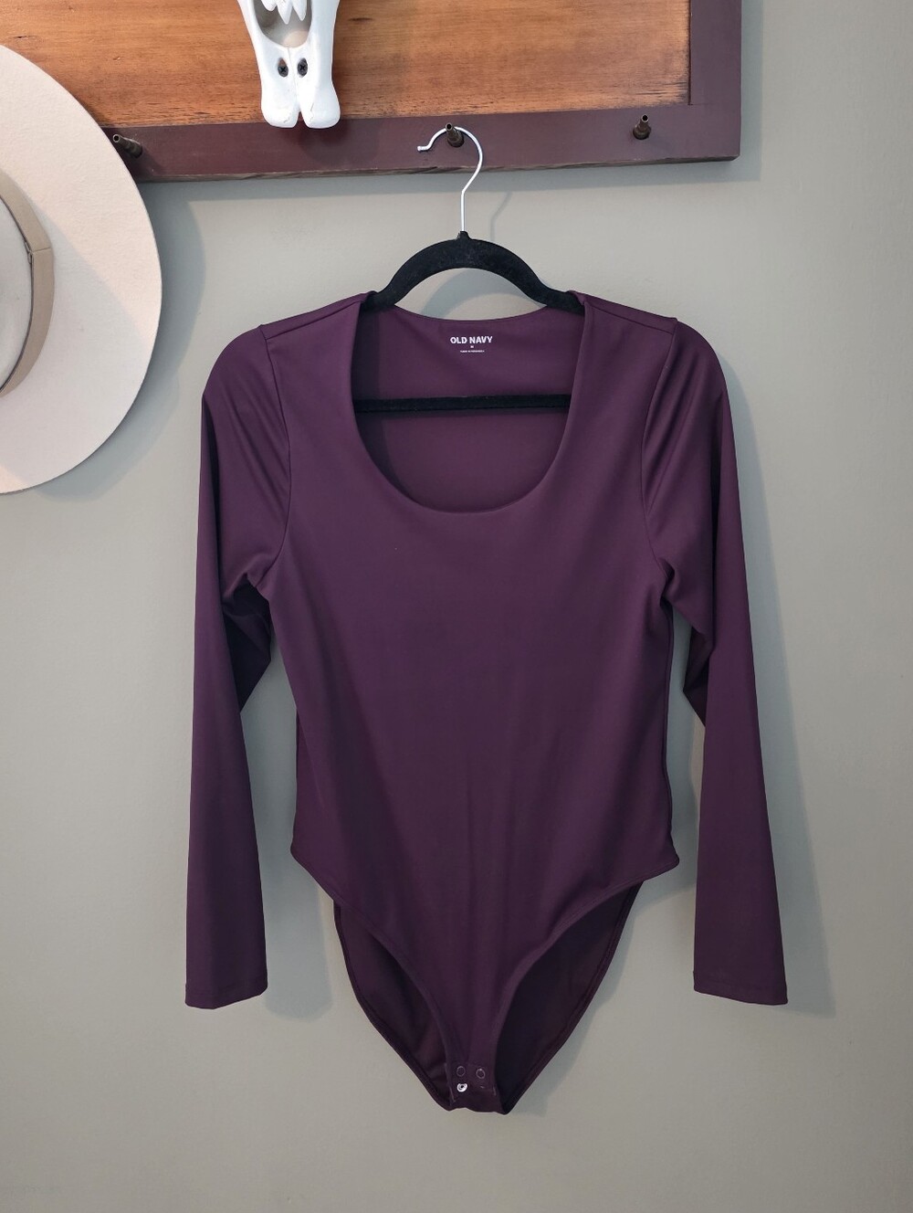 Old Navy Burgundy Bodysuit Size M